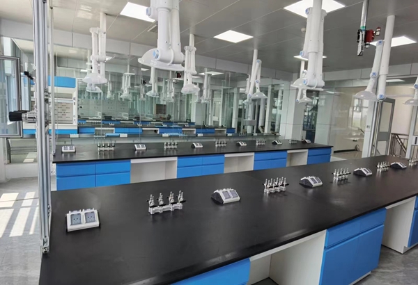 全鋼中央臺(tái)制造